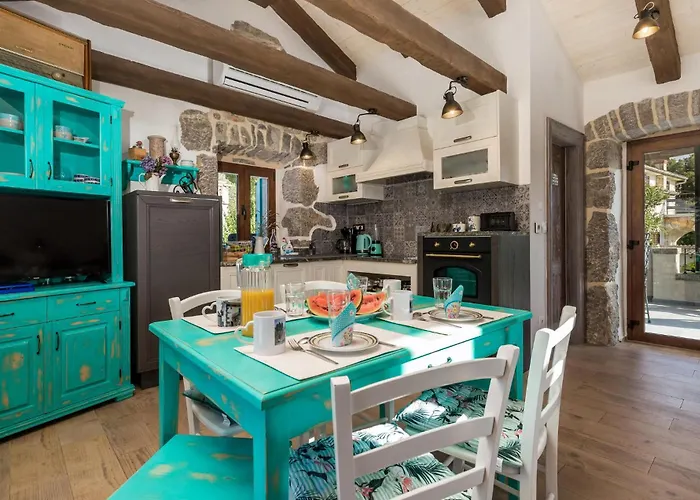 Awesome In With Kitchen *