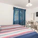Ferienhaus Awesome In *