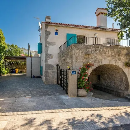 Awesome In With Kitchen