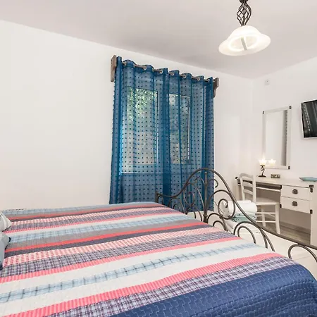 Vakantiehuis Awesome In *