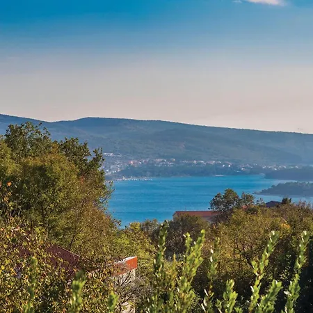 Сasa de vacaciones Awesome In With Kitchen Kornić