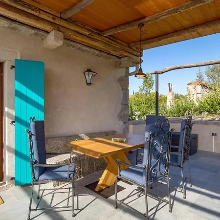 Awesome In With Kitchen Сasa de vacaciones *