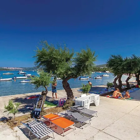 Awesome In With Kitchen Сasa de vacaciones