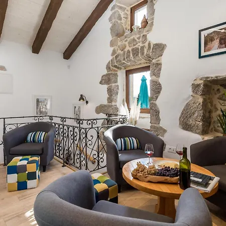 Awesome In With Kitchen